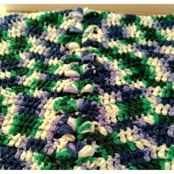 Afghan Blanket Heathered Green Blue Purple and White w/ Tassels, EUC - Picture 5 of 10